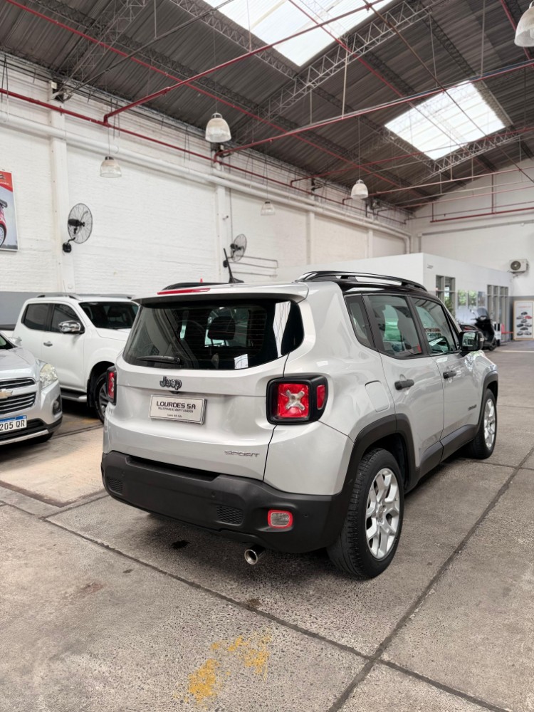 Jeep RENEGADE SPORT 1.8 AT6 — foto 9